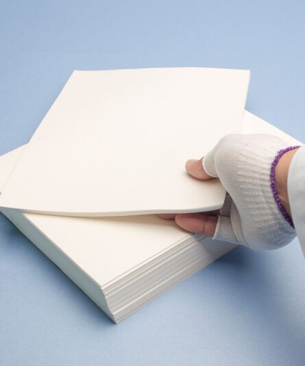 BONHEUR Papier　0504 Amazon.com : Bright Color Paper, Neenah Astrobrights