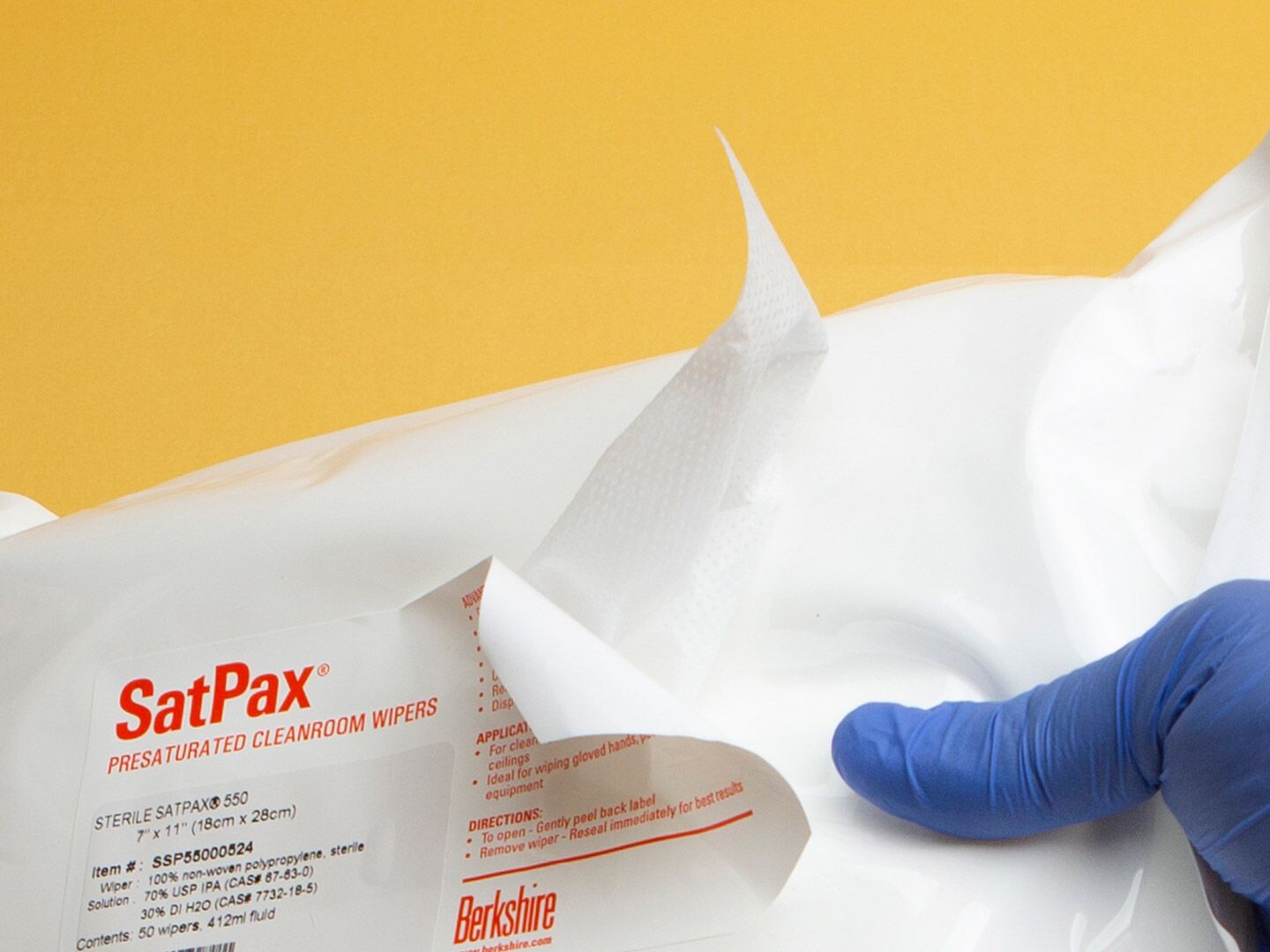 Sterile SatPax® 550 7x11 Cleanroom Wiper Application